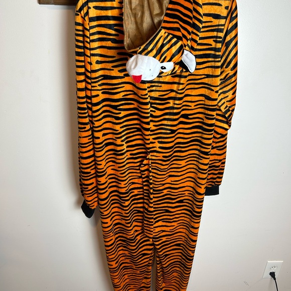 Tiger Halloween costume L/XL - Picture 13 of 16